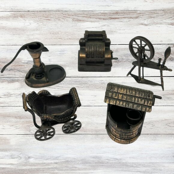 Vintage Die Cast Dollhouse Miniatures 1970's Dollhouse Miniature - Picture 1 of 8